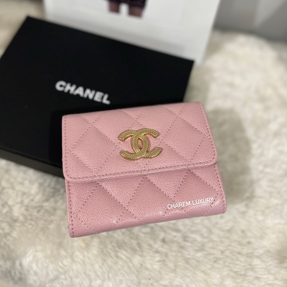 NWT! 💗22B CHANEL Classic Pink Caviar Big Gold CC Coin Holder Wallet gold HW